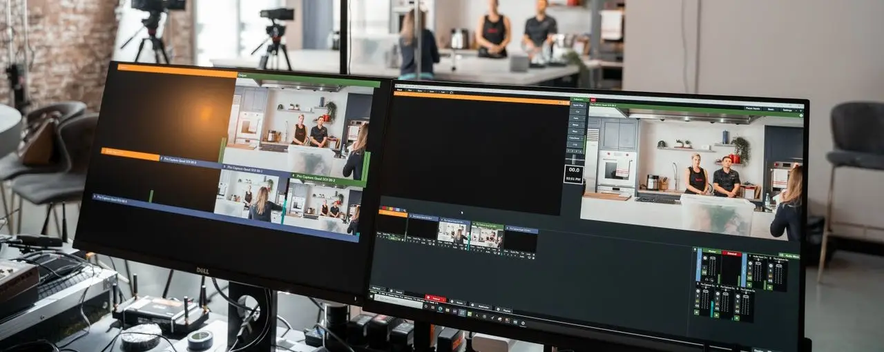 Studio für Livestreaming mit Regie und Zuspieltechnik